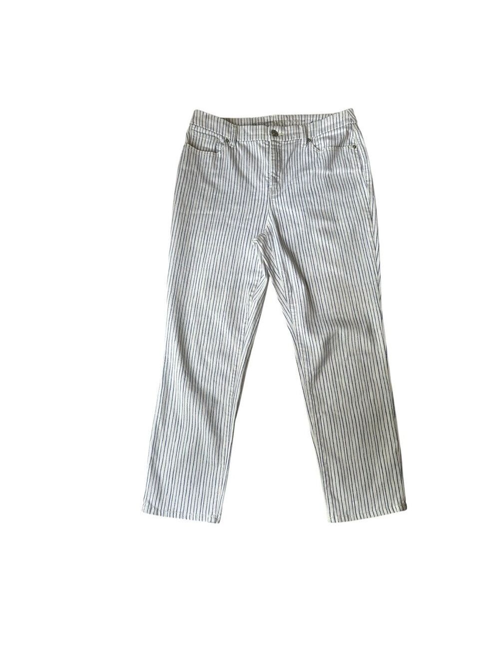 Chicos White Striped The SO Slimming Girlfriend Crop Pants Size 1R (Medium/8)